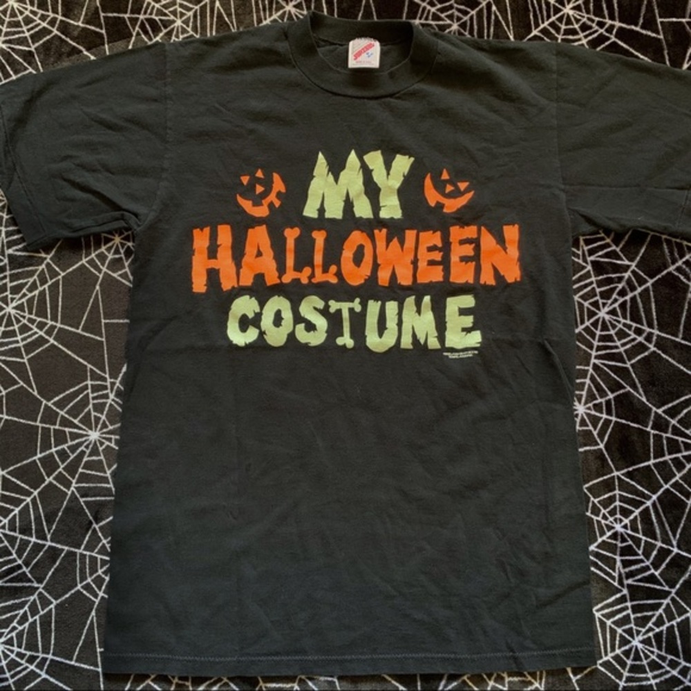VTG Halloween T-Shirt